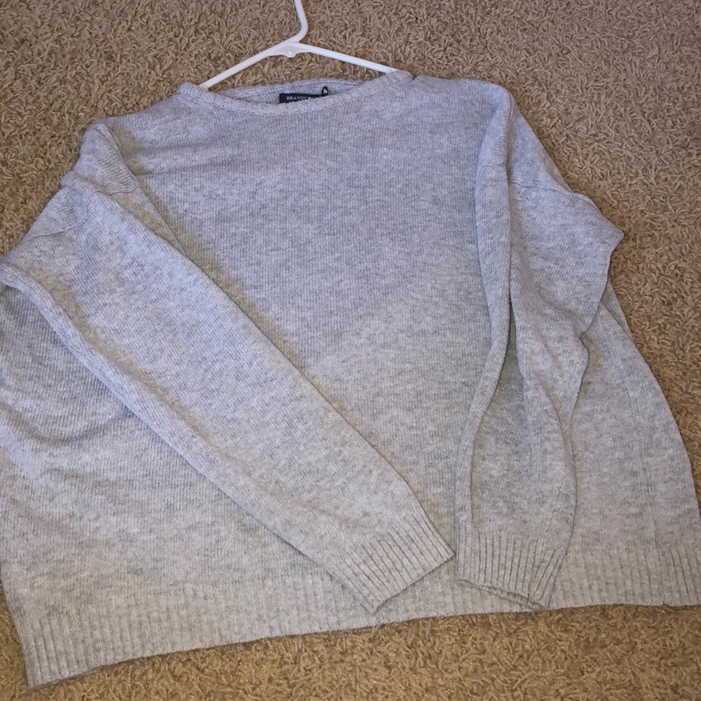 grey sweater